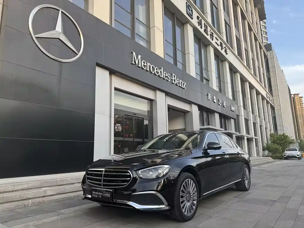 Mercedes-Benz E-Class 2022