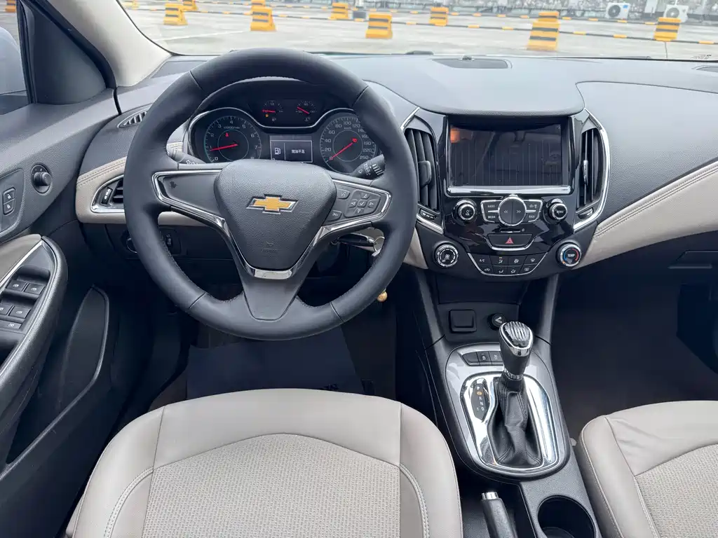 Chevrolet Cruze 2015 — фото 10