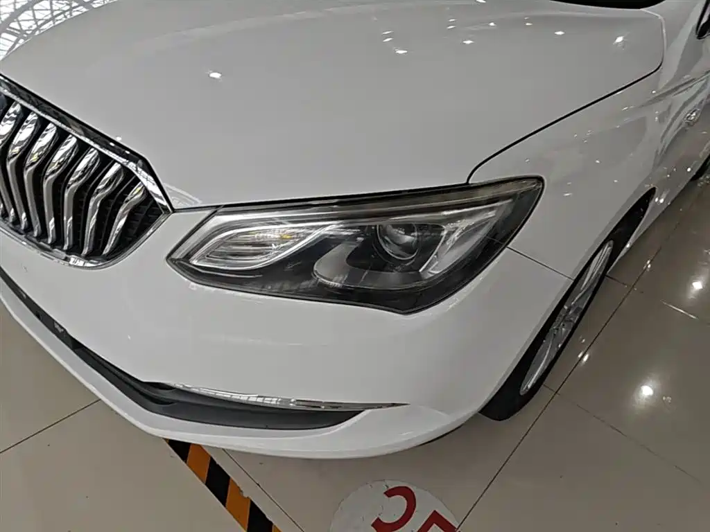 Buick Excelle 2017 — фото 24