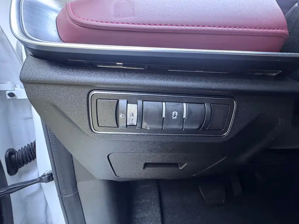 Jetour X70 PLUS 2022 — фото 16