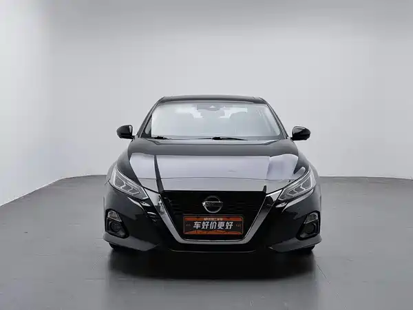 Nissan Teana 2022