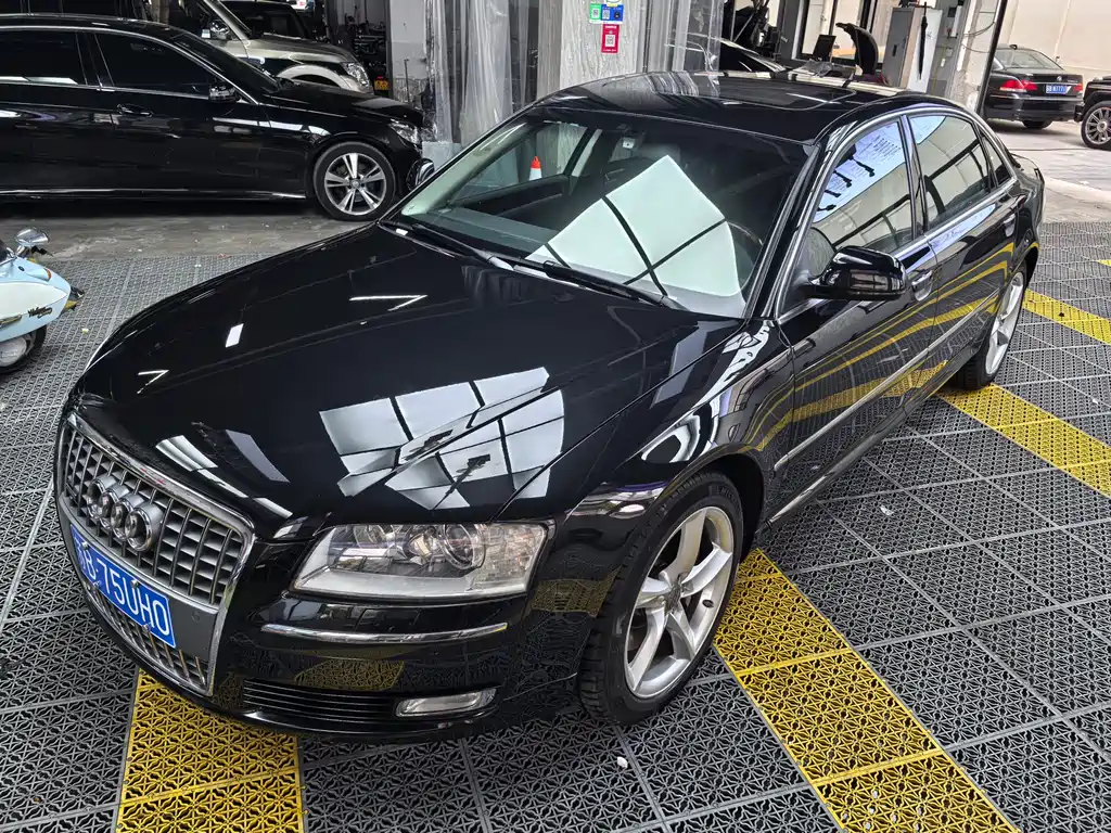 Audi A8 2010