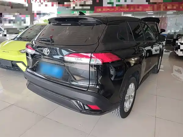 Toyota Frontlander 2024