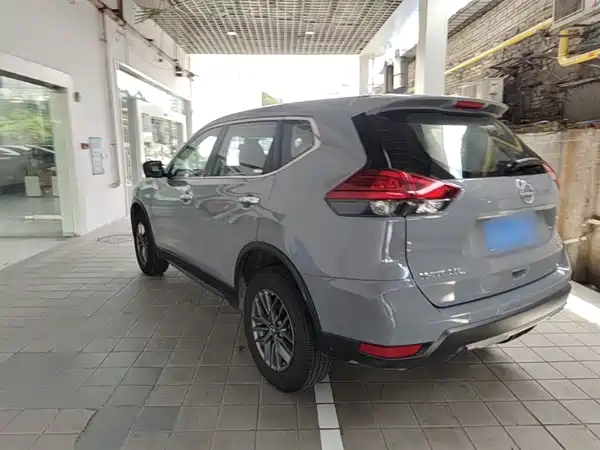 Nissan X-Trail 2025