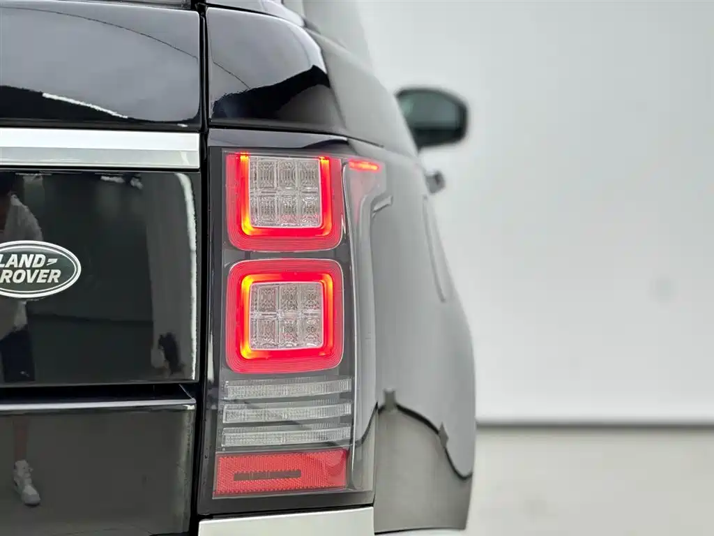 Land Rover Range Rover 2017 — фото 16