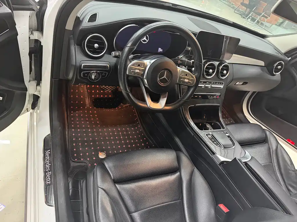 Mercedes-Benz C-Class 2022
