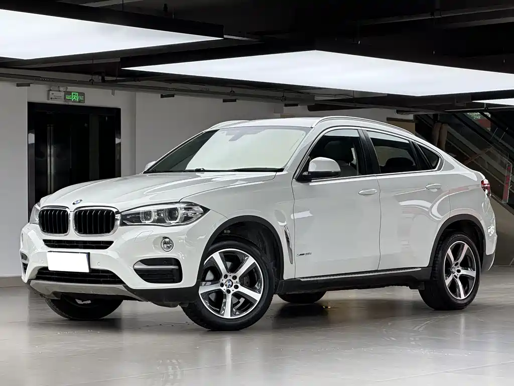 BMW X6 2015 — фото 1