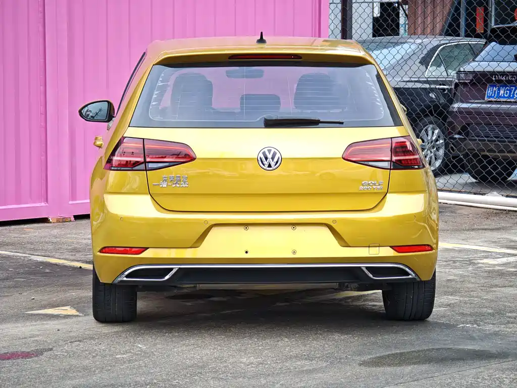 Volkswagen Golf 2017 — фото 16