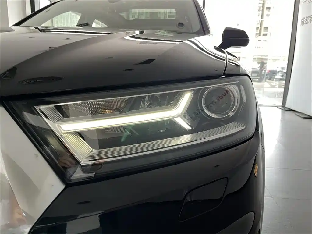 Audi Q7 2017 — фото 12