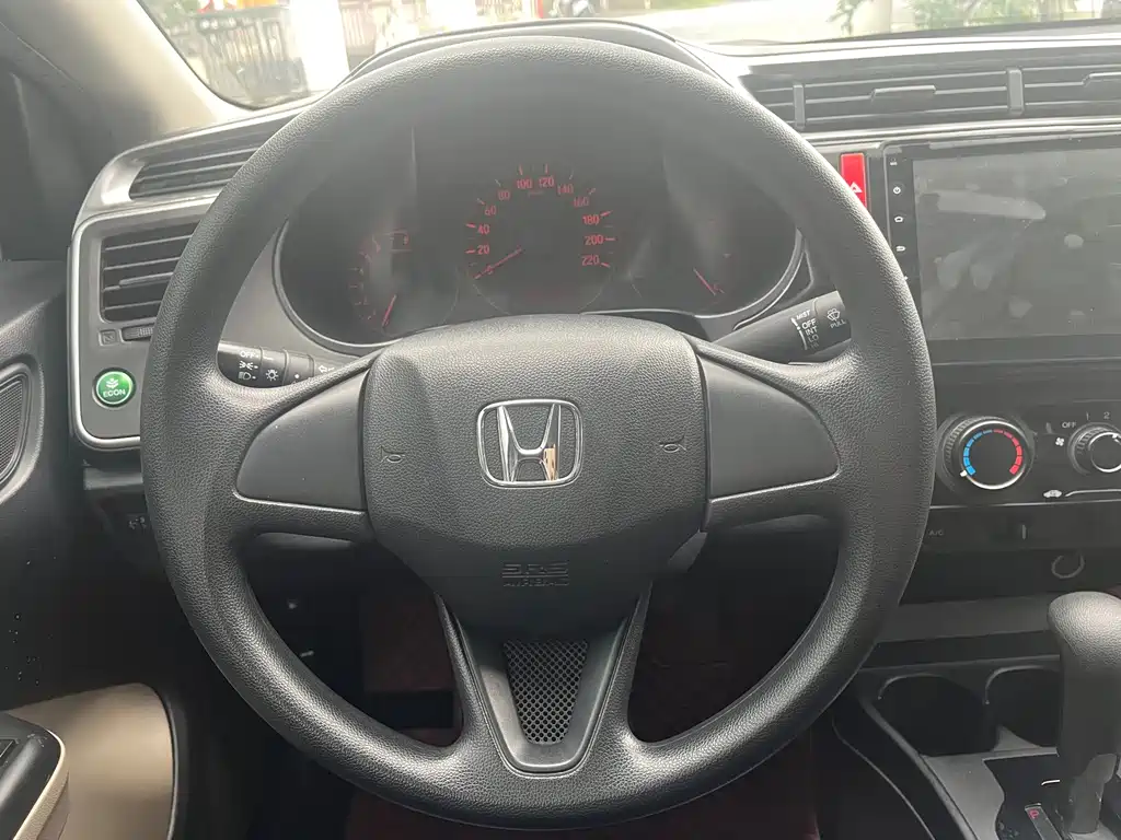 Honda City 2016 — фото 13
