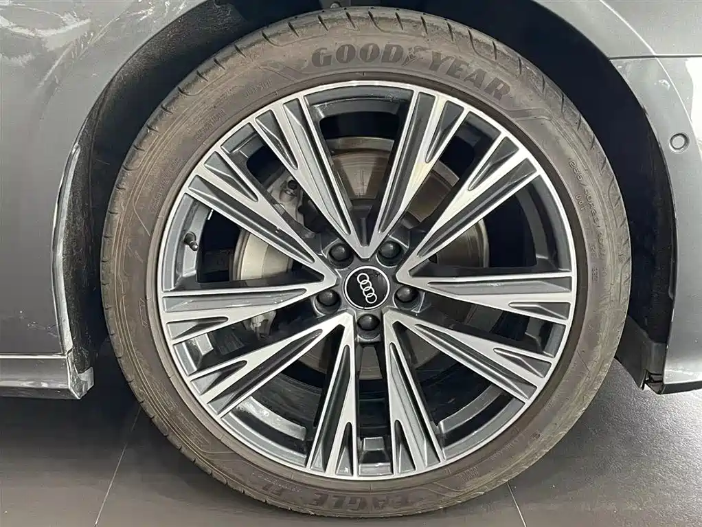 Audi A6L 2022 — фото 17