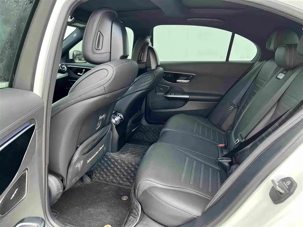 Mercedes-Benz C-Class 2023