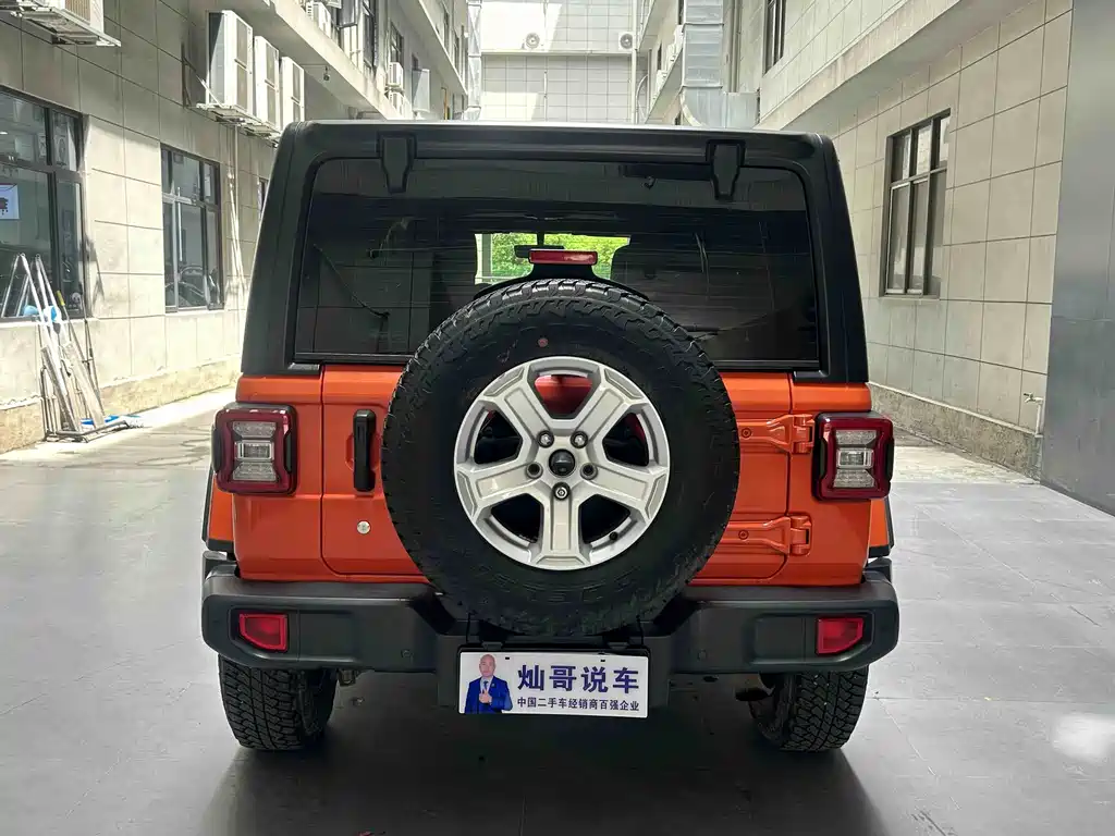 Jeep Wrangler 2019 — фото 8
