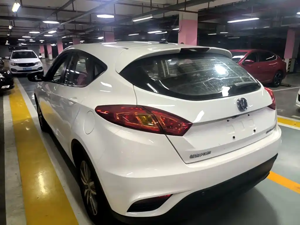 Changan Eado XT 2015 — фото 5