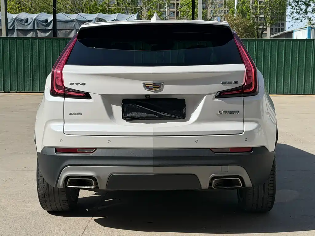 Cadillac XT4 2019 — фото 12