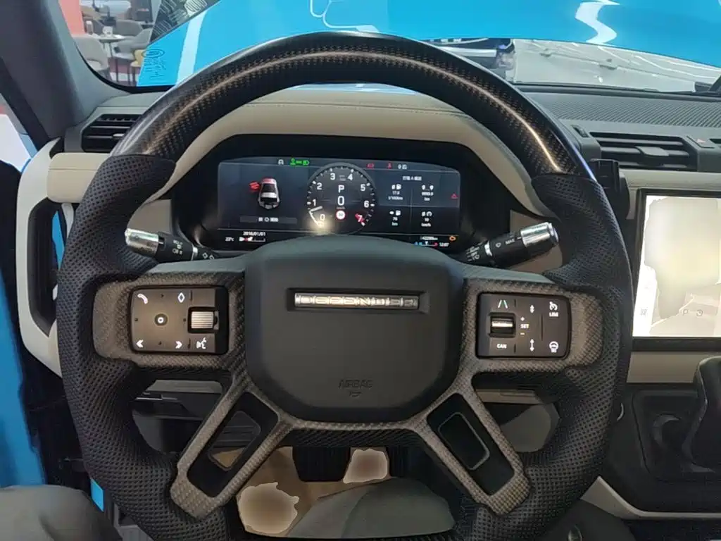 Land Rover Defender 2021 — фото 11