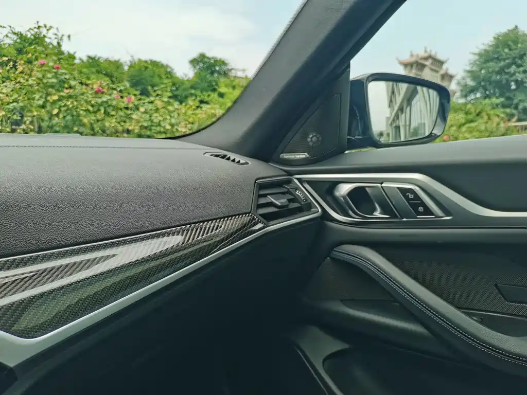 BMW i4 2024 — фото 19