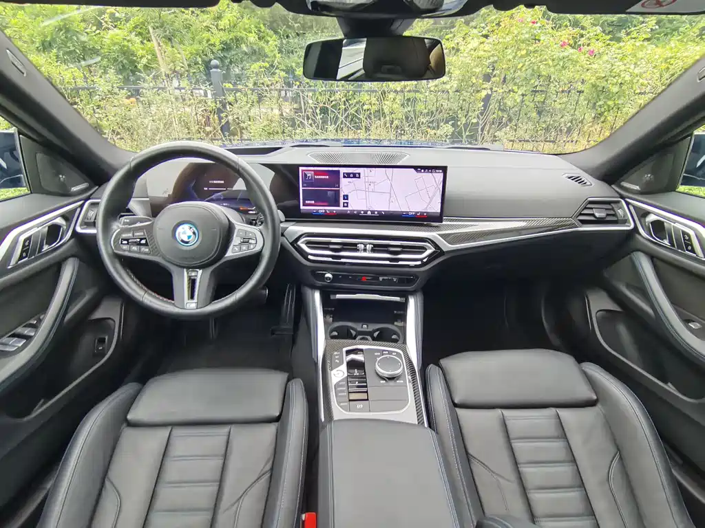 BMW i4 2024 — фото 22