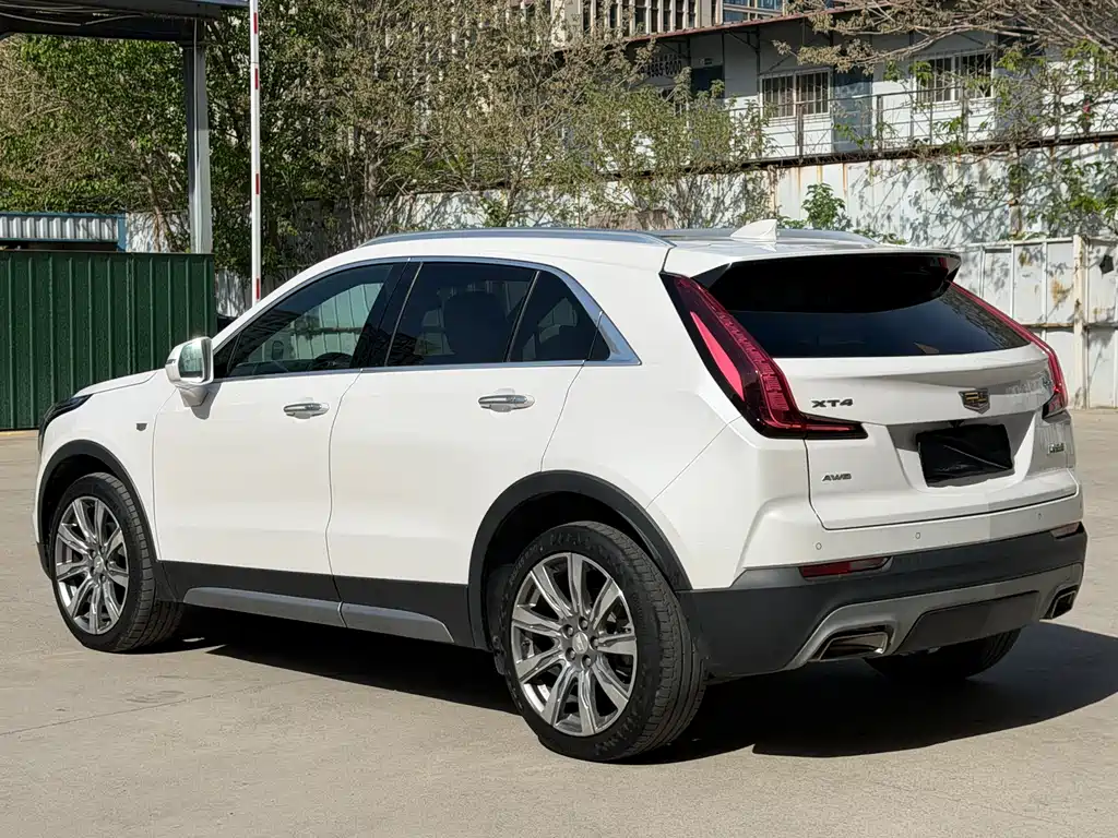 Cadillac XT4 2019 — фото 13