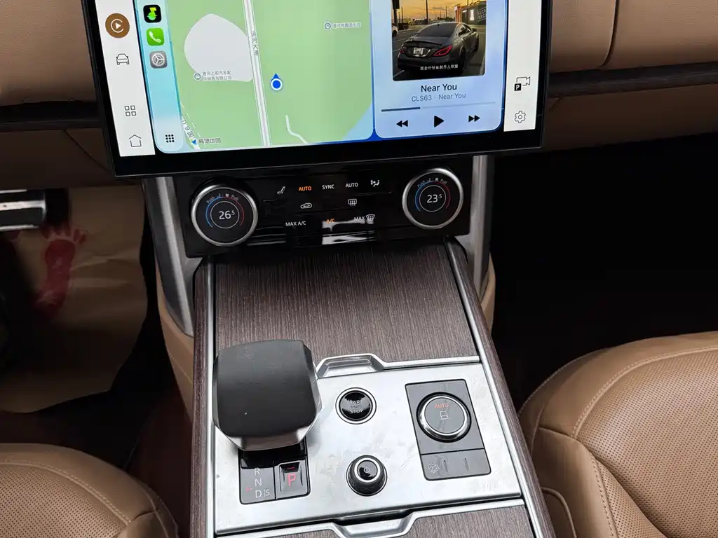 Land Rover Range Rover 2023 — фото 14