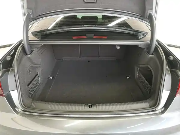 Audi A4L 2023