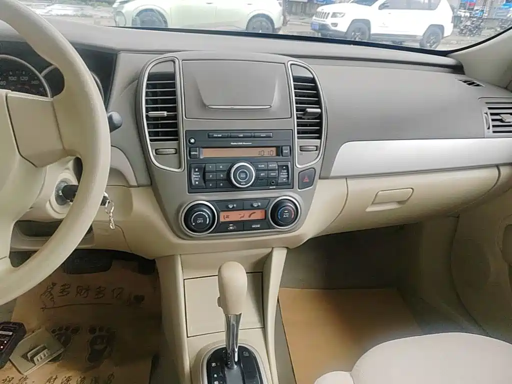 Nissan Sylphy 2018 — фото 13