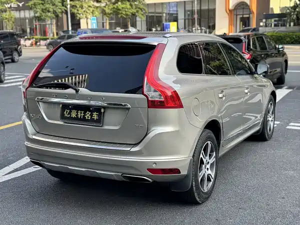Volvo XC60 2015