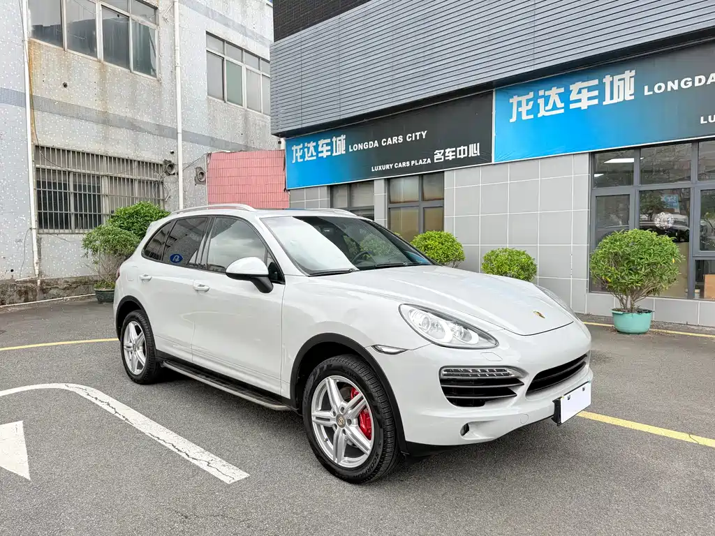 Porsche Cayenne 2015 — фото 3