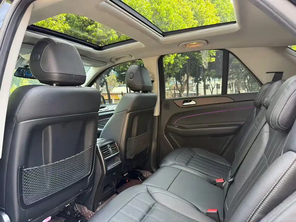 Mercedes-Benz GLE 2015 — фото 24