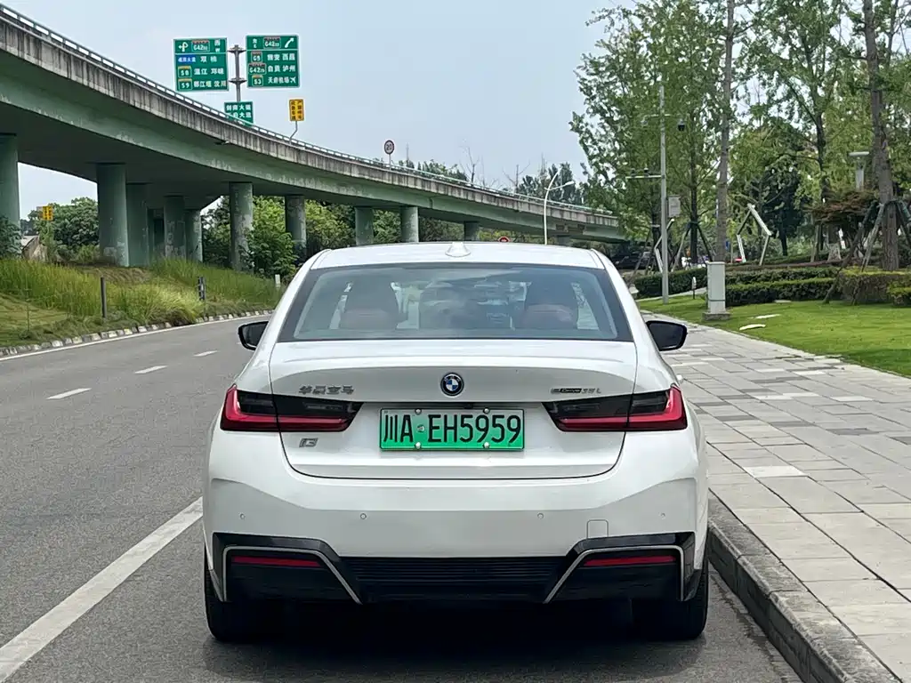 BMW i3 2022 — фото 16