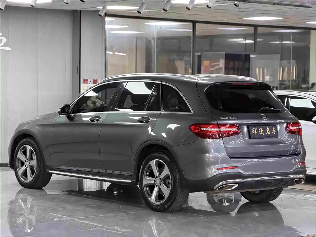 Mercedes-Benz GLC 2017 — фото 9