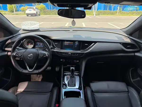 Buick Regal 2020