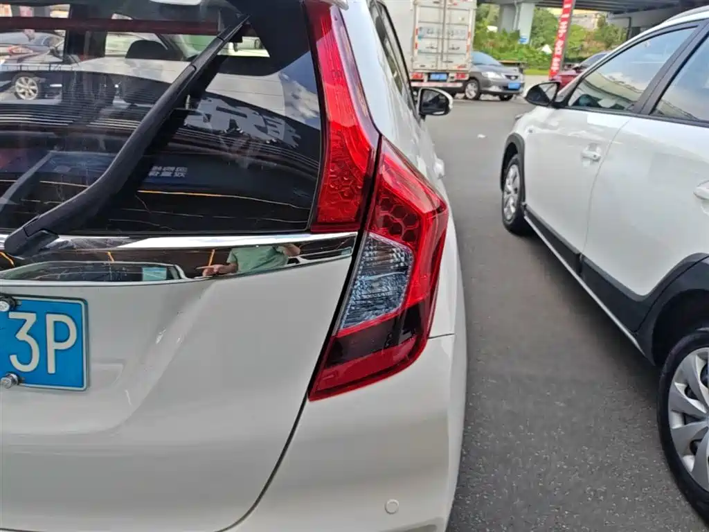 Honda Fit 2017 — фото 8