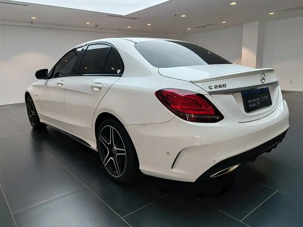 Mercedes-Benz C-Class 2020