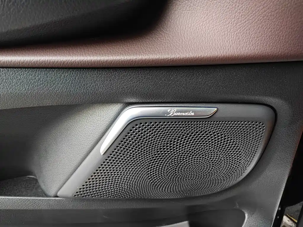 Mercedes-Benz V-Class 2024