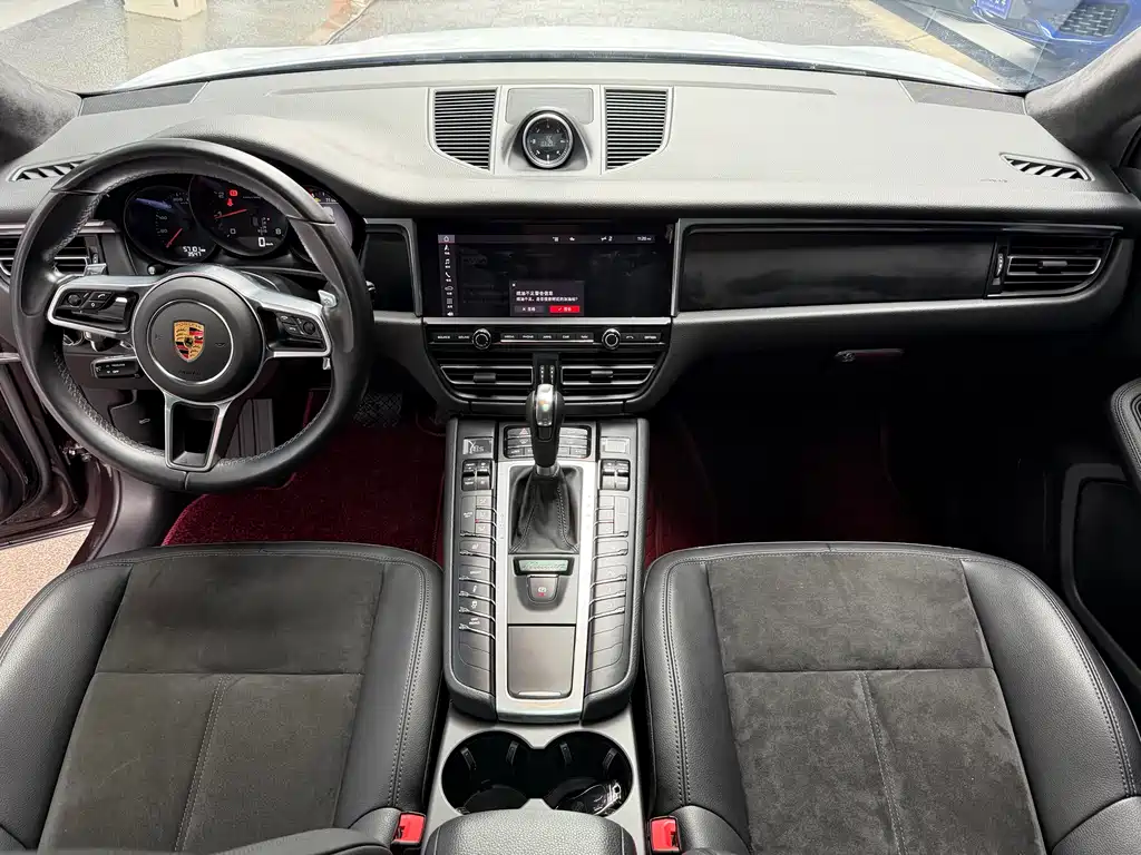 Porsche Macan 2022 — фото 13