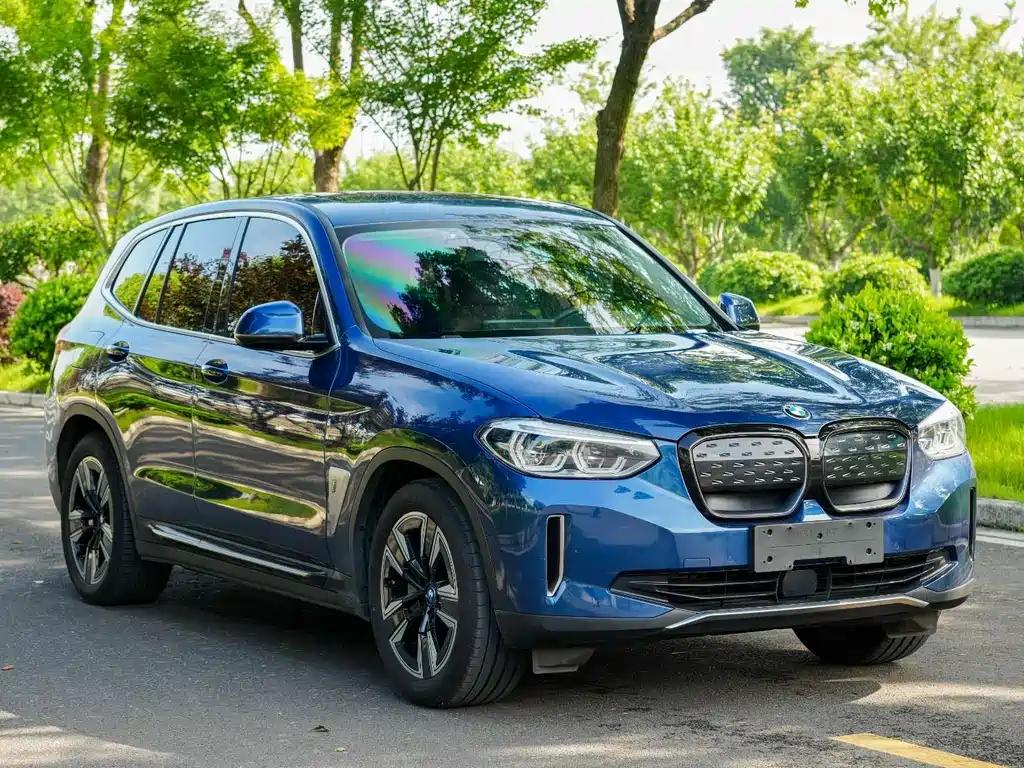 BMW iX3 2021 — фото 3