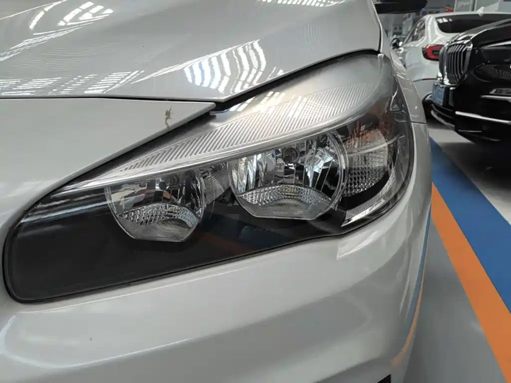 BMW 2 Series Active Tourer 2016 — фото 24