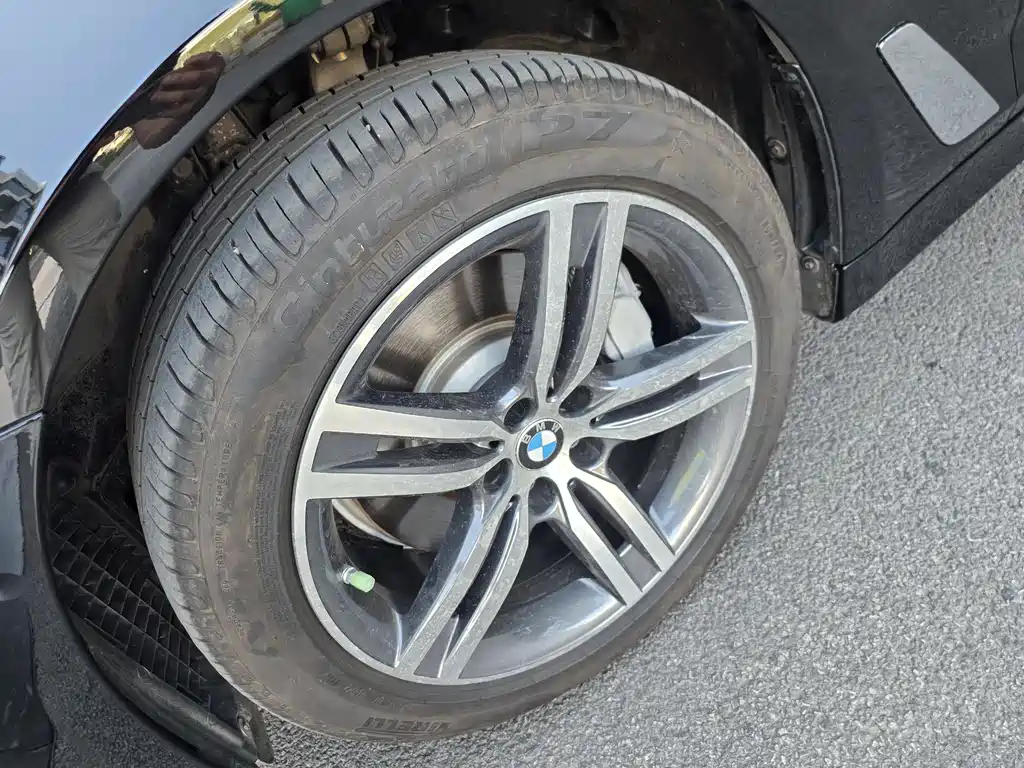 BMW 5 Series 2021 — фото 15