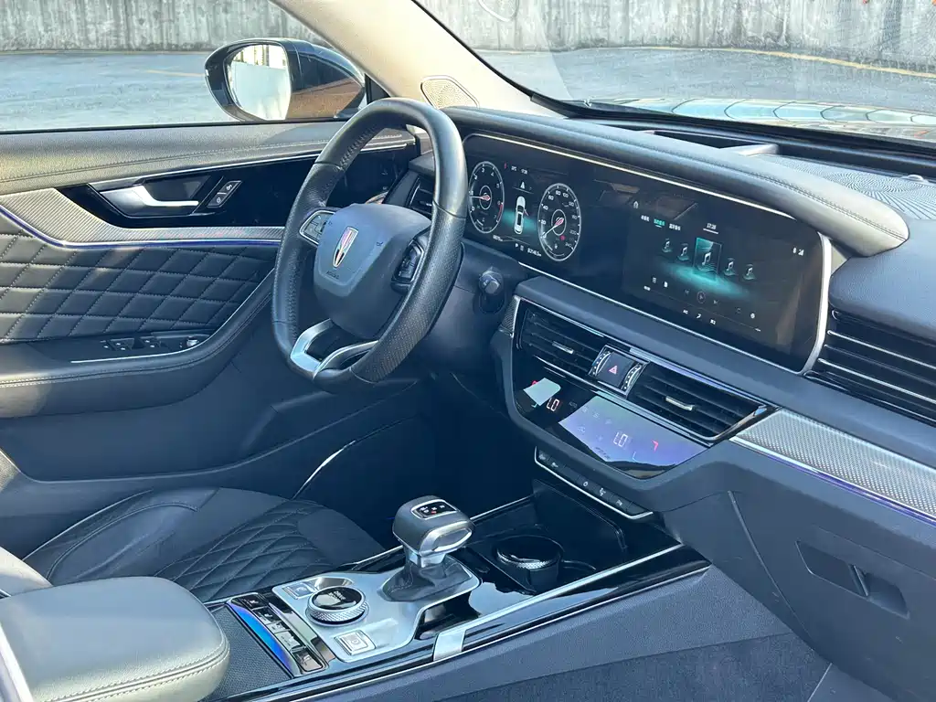 Hongqi HS5 2021