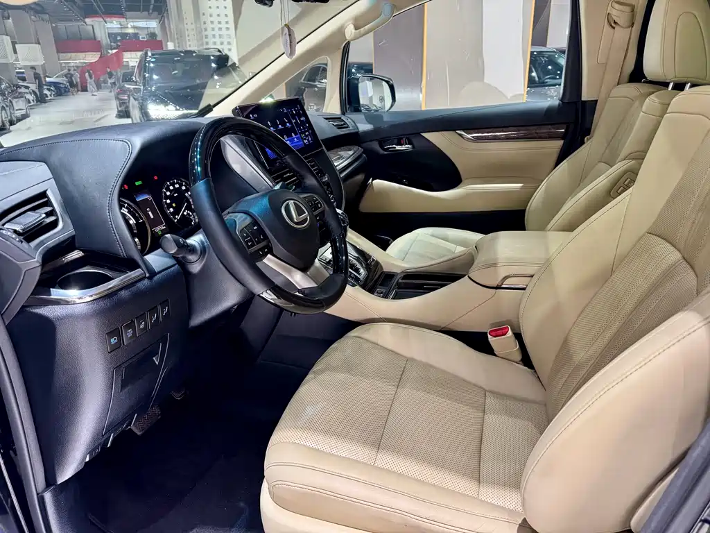 Toyota Vellfire 2021