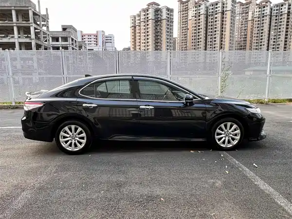 Toyota Camry 2021