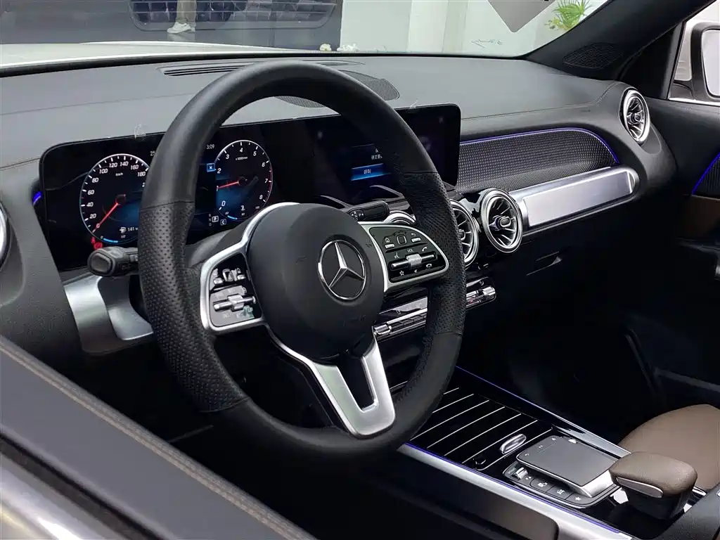 Mercedes-Benz GLB 2021 — фото 28