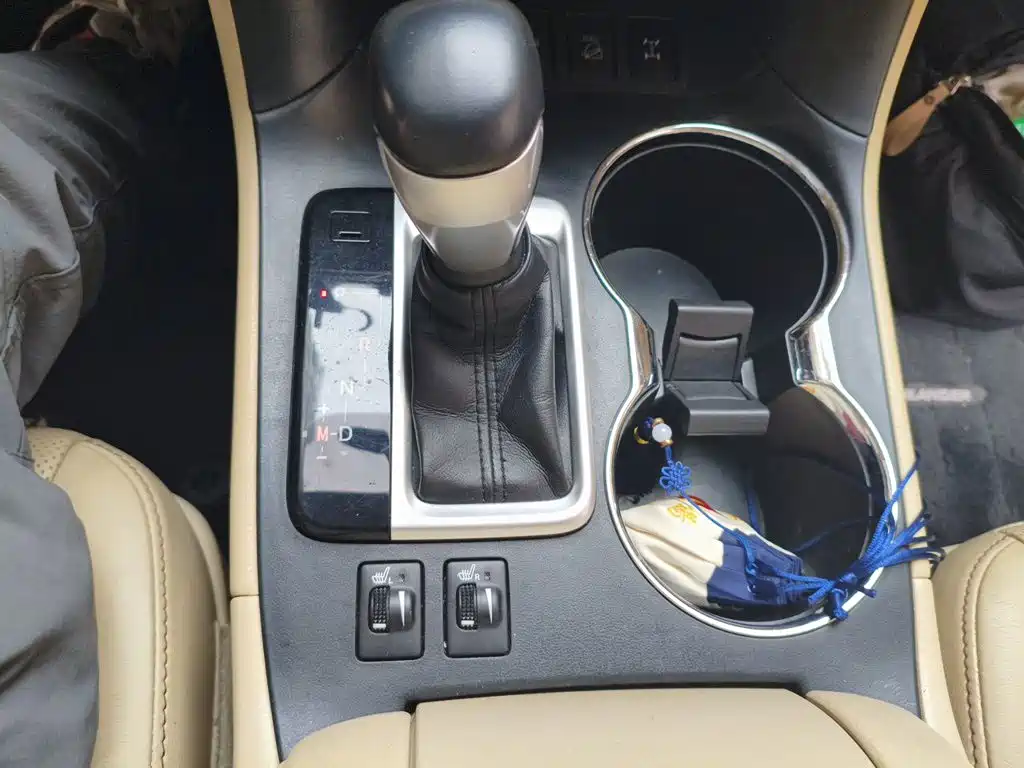 Toyota Highlander 2016 — фото 10