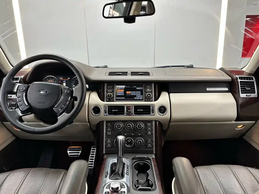 Land Rover Range Rover 2011 — фото 12
