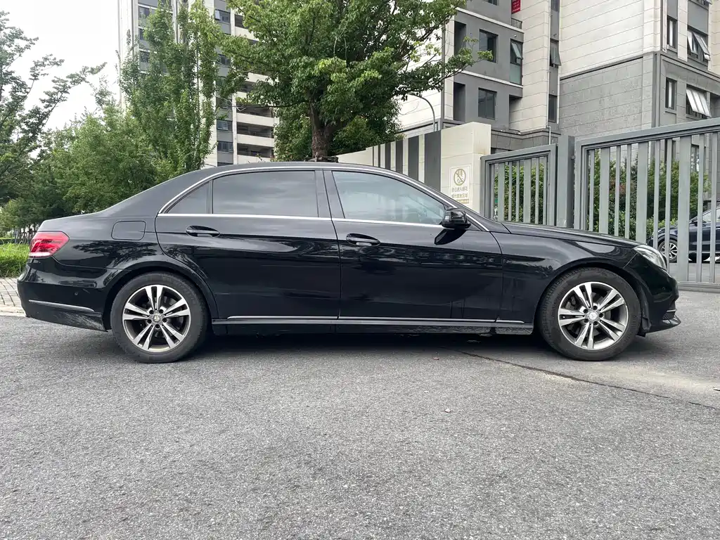 Mercedes-Benz E-Class 2014