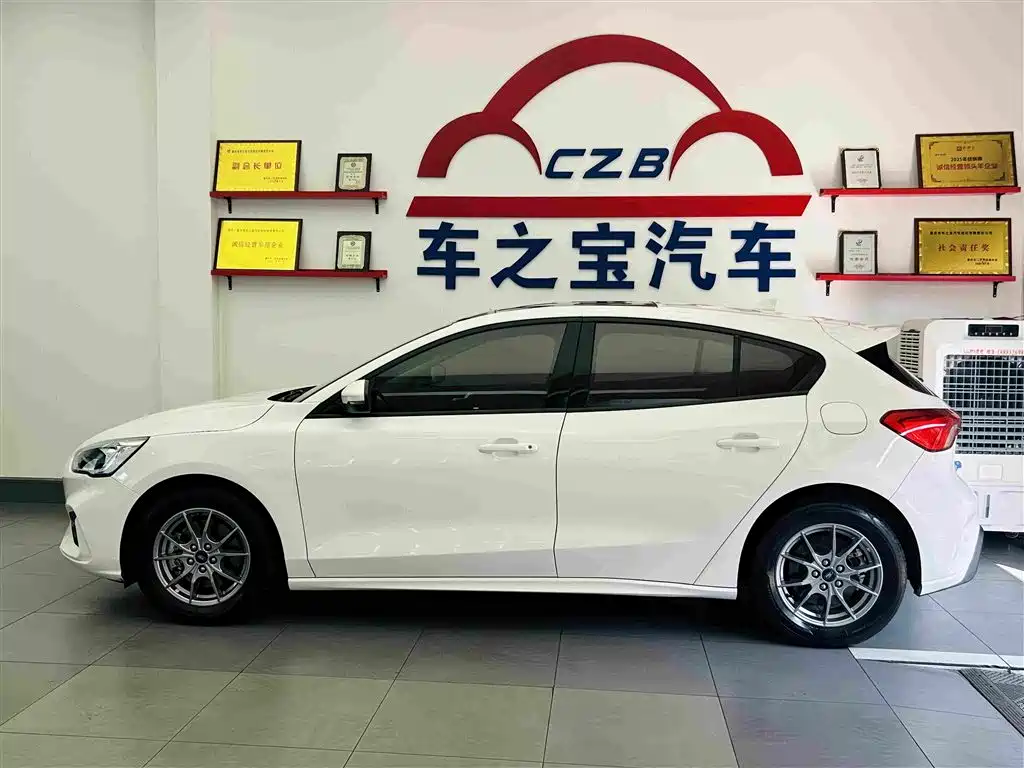 Ford Focus 2020 — фото 4