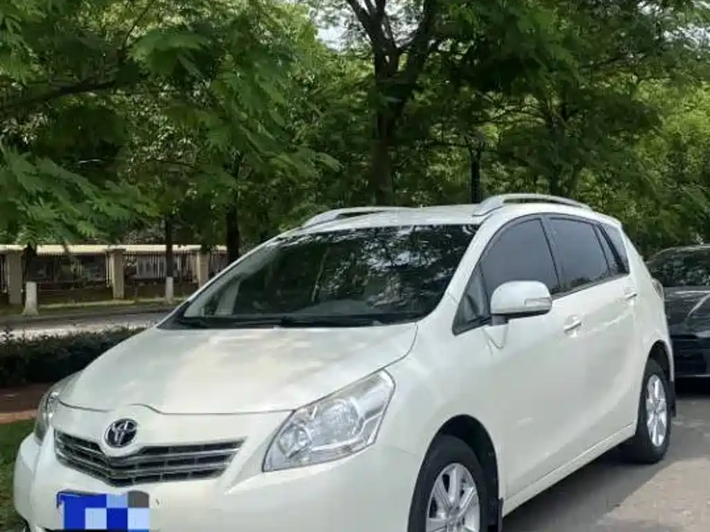 Toyota Yizhi 2015 — фото 1