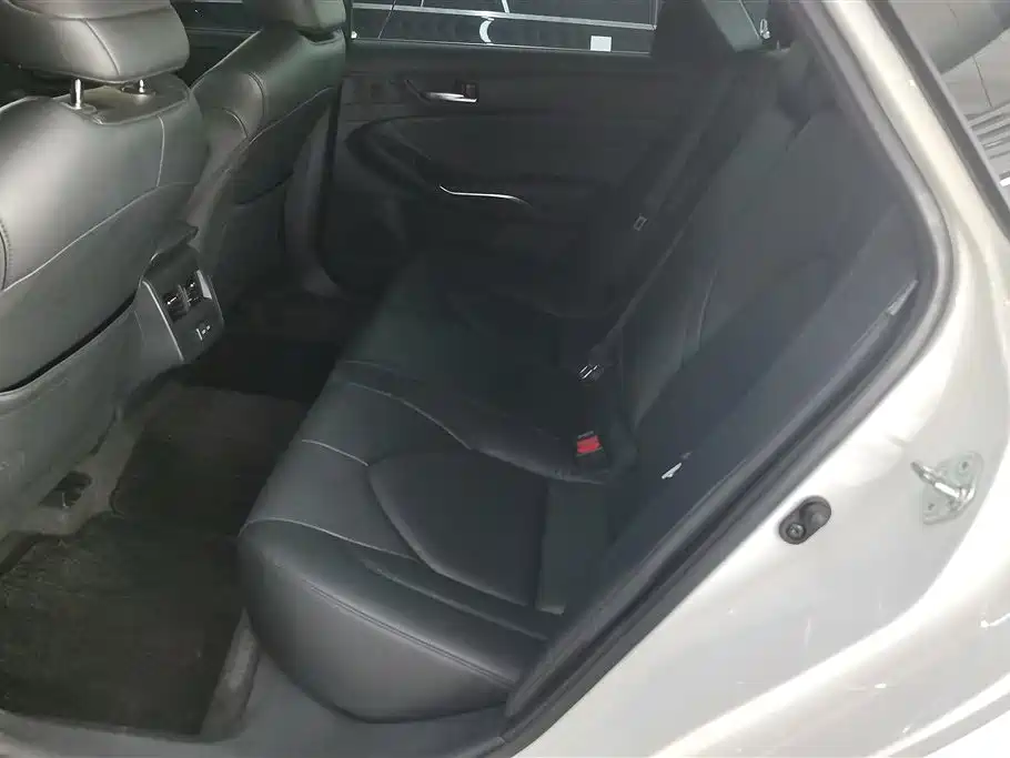 Toyota Avalon 2023 — фото 11