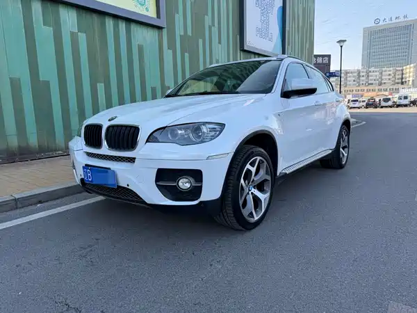 BMW X6 2011